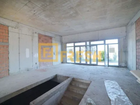 Sale, office space, 172m², Tološi, Podgorica - image 8