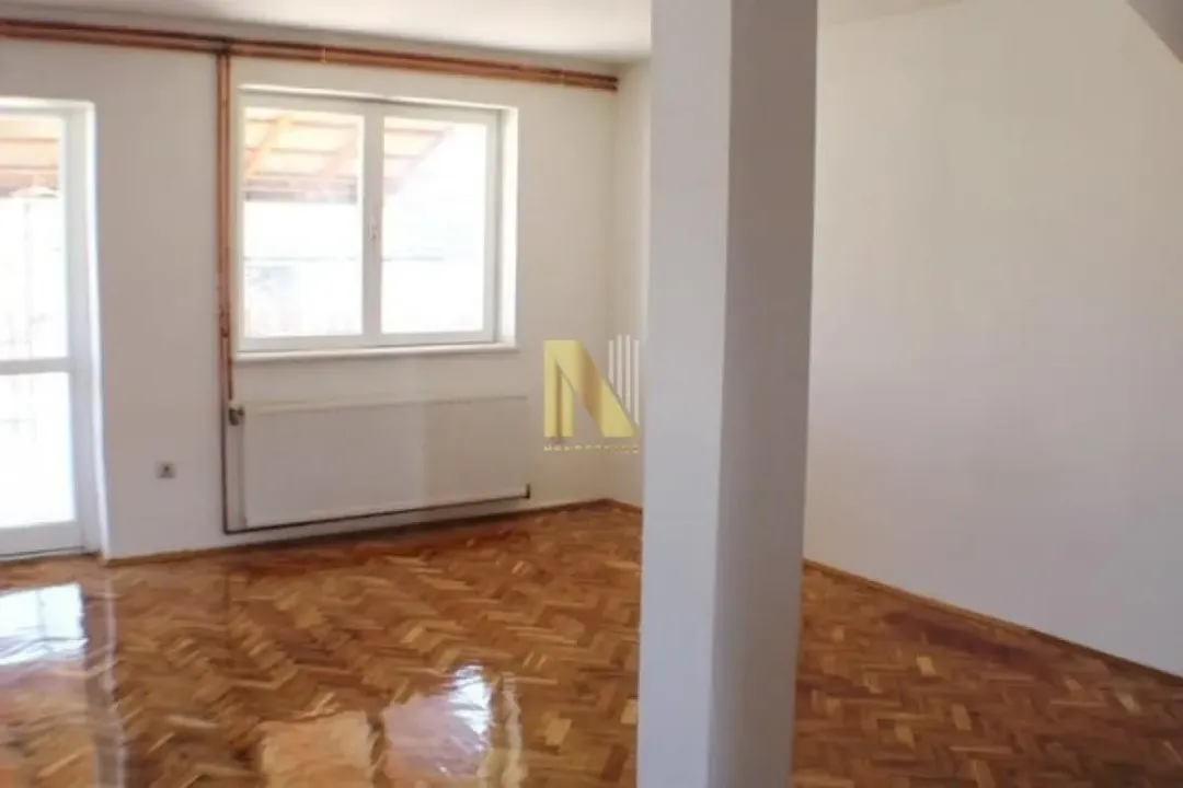 Rent, office space, 200m², Salajka, Novi Sad Sve Podlokacije
