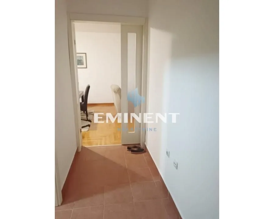Izdavanje, dvosoban stan, 67m², Novi Beograd Blok 22, Novi Beograd Sve Podlokacije