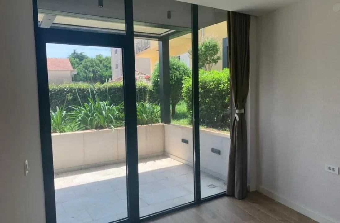 Prodaja, jednosoban stan, 58m², Donja Lastva, Tivat