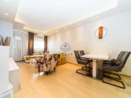 Prodaja, dvosoban stan, 67m², City Kvart, Podgorica - image 2