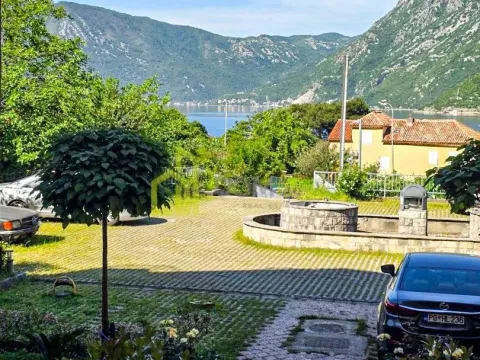 Prodaja, jednosoban stan, 65m², Risan, Kotor - image 9
