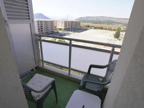 Izdavanje, jednosoban stan, 46m², City Kvart, Podgorica - image 13