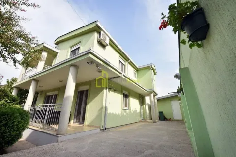 Rent, house, 175m², Podgorica, Crna Gora - image 13
