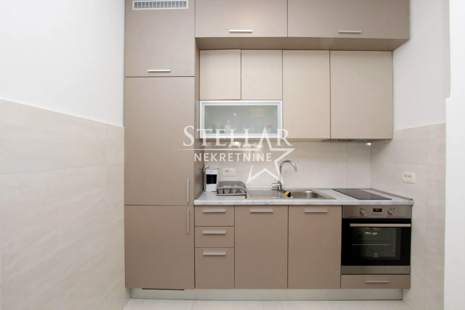 Rent, one bedroom apartment, 49m², Central Point, Podgorica