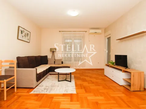 Rent, one bedroom apartment, 52m², Tuški Put, Podgorica - image 1