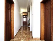 Rent, house, 180m², Tološi, Podgorica - image 32