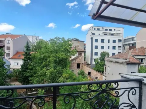 Izdavanje, trosoban stan, 78m², Crveni Krst, Beograd - image 14