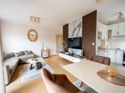 Rent, one bedroom apartment, 55m², City Kvart, Podgorica - image 2