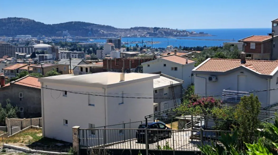 Sale, house, 150m², Šušanj, Bar