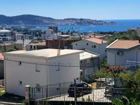 Sale, house, 150m², Šušanj, Bar - image 1