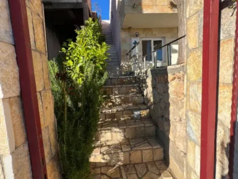 Prodaja, kuća, 210m², Kruče, Ulcinj - image 4