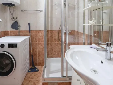 Prodaja, jednosoban stan, 40m², Centar, Budva - image 6