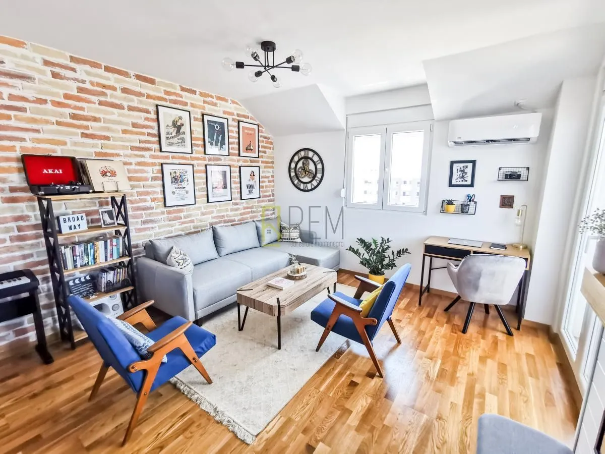 Prodaja, dvosoban stan, 61m², Ljubović, Podgorica