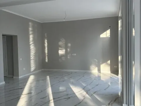 Prodaja, kuća, 220m², Bar, Crna Gora - image 13