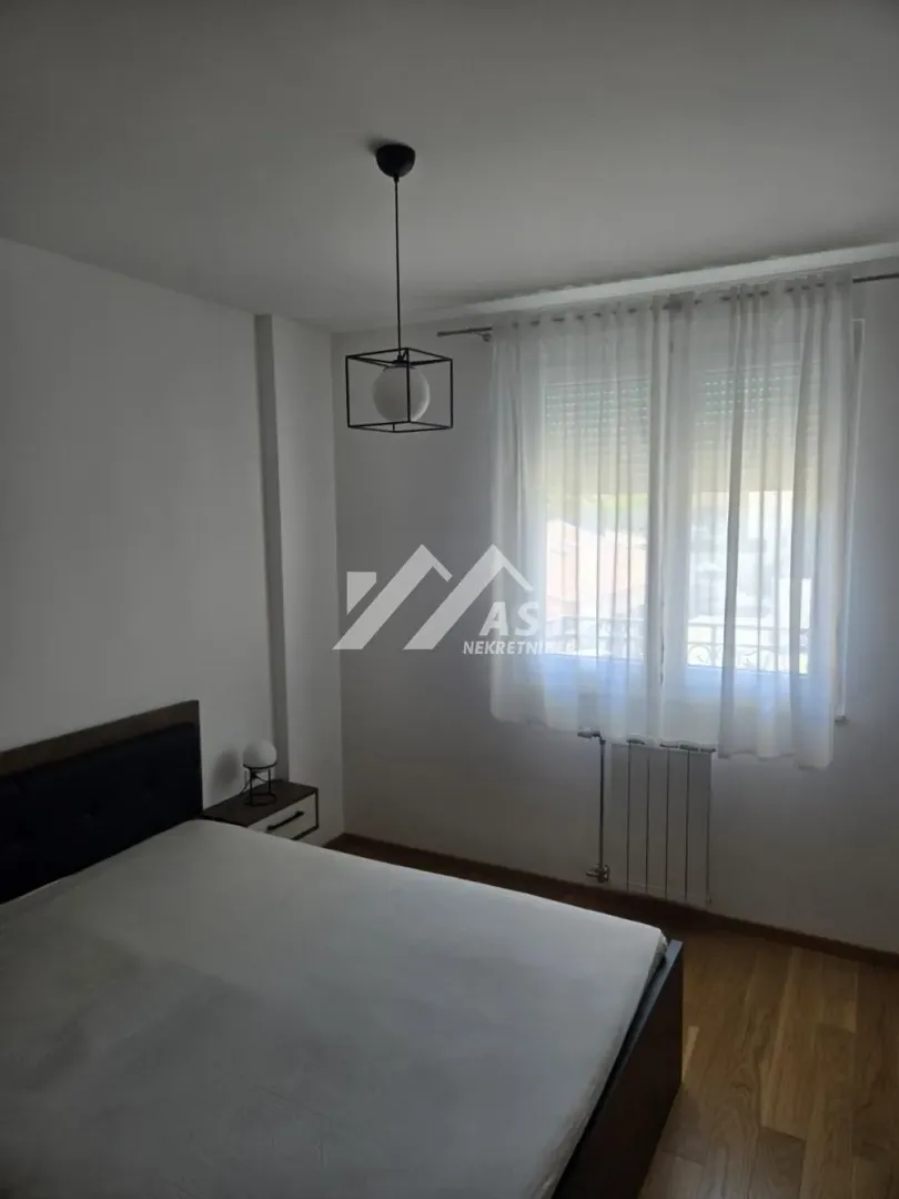 Izdavanje, jednosoban stan, 40m², Rotkvarija, Novi Sad Sve Podlokacije