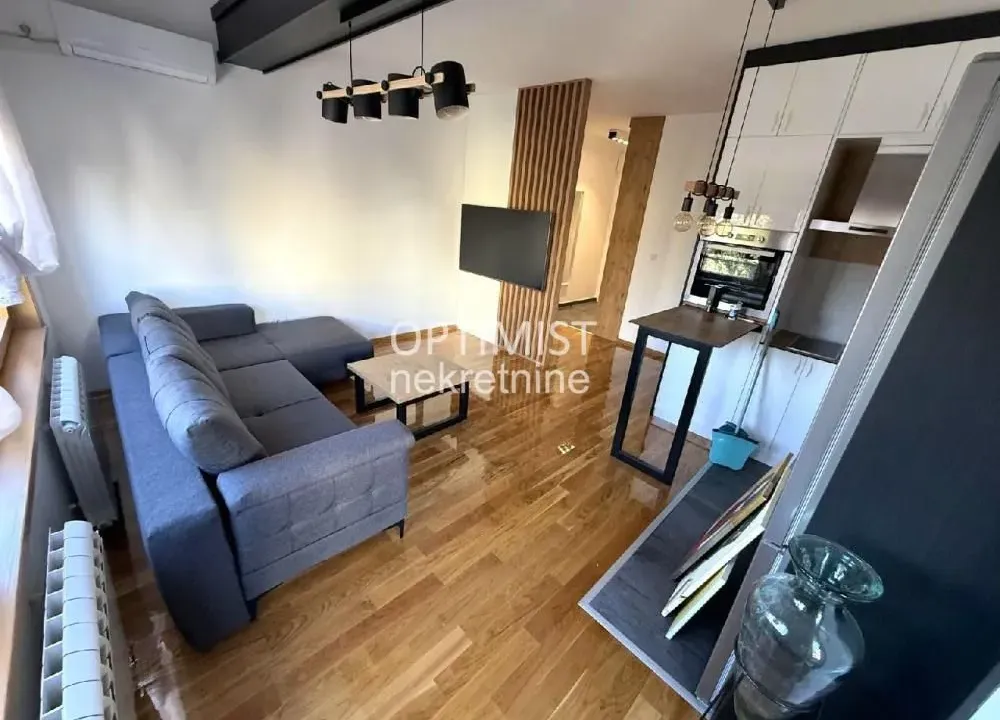 Rent, two bedroom apartment, 57m², Vračar Sve Podlokacije, Beograd
