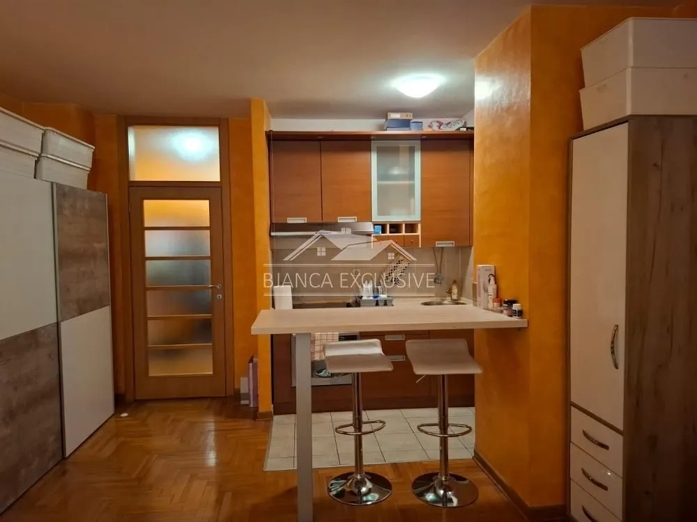 Prodaja, jednosoban stan, 41m², Novi Beograd Blok 29, Novi Beograd Sve Podlokacije