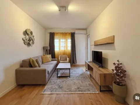 Prodaja, jednosoban stan, 46m², Central Point, Podgorica - image 3