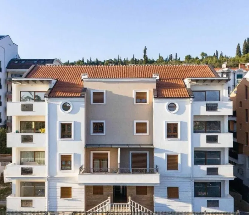 Prodaja, trosoban stan, 142m², Gorica C, Podgorica