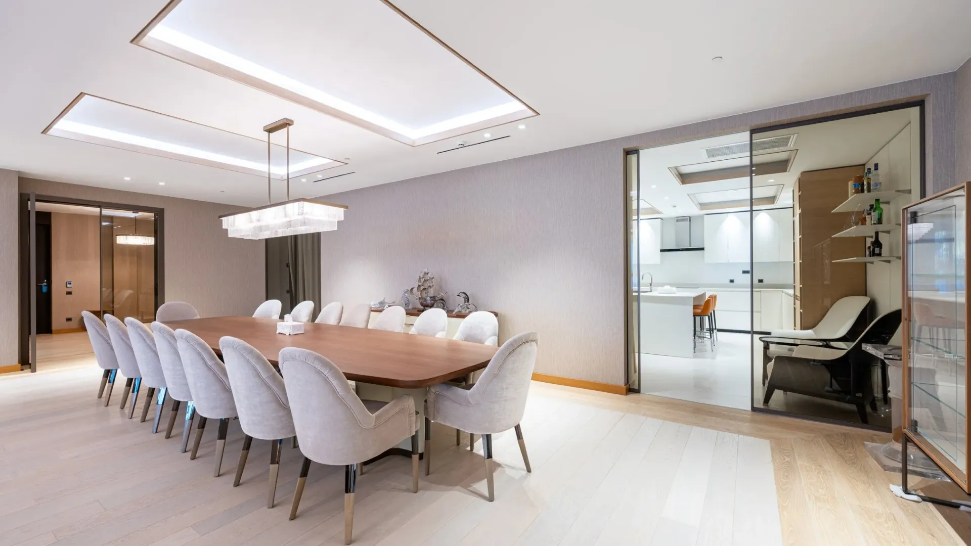 Prodaja, stan, 710m², Đuraševići, Tivat
