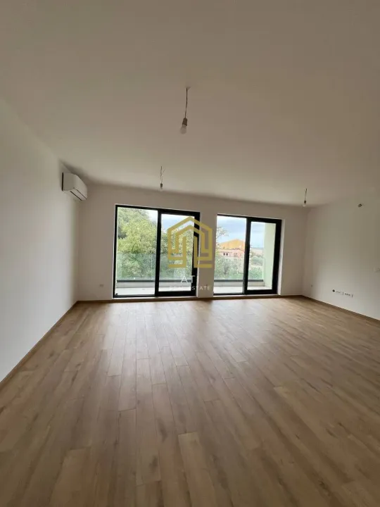 Prodaja, dvosoban stan, 93m², Kamenovo, Budva