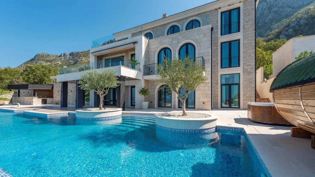 Sale, house, 496m², Blizikuće, Budva