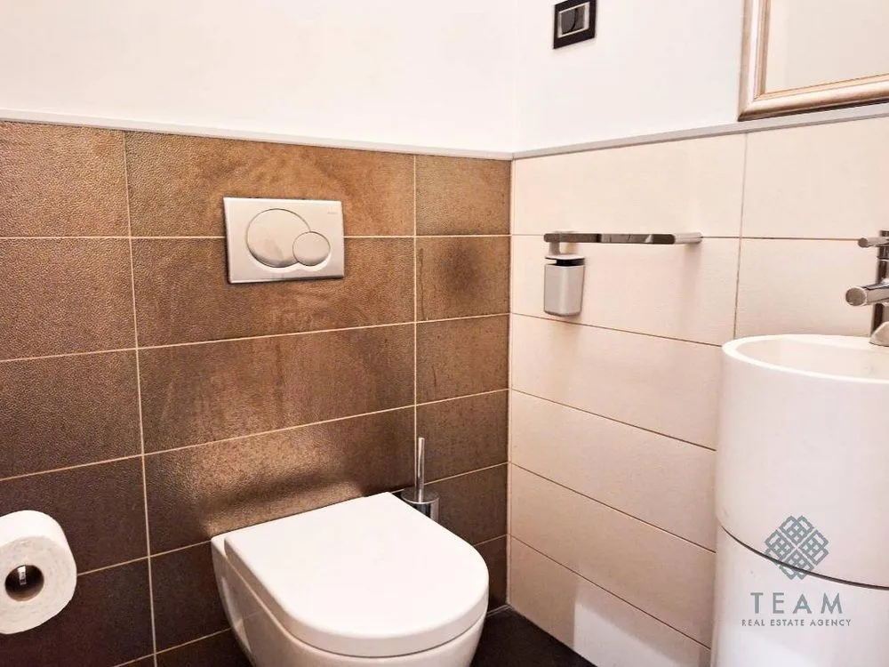 Rent, two bedroom apartment, 106m², Kod Capital Plaze, Podgorica
