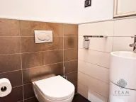 Izdavanje, dvosoban stan, 106m², Kod Capital Plaze, Podgorica - image 11