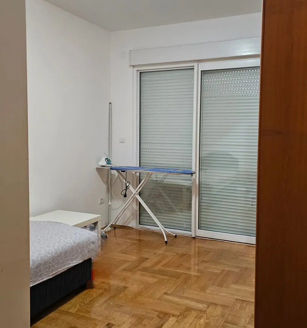 Prodaja, dvosoban stan, 76m², Centar, Bar