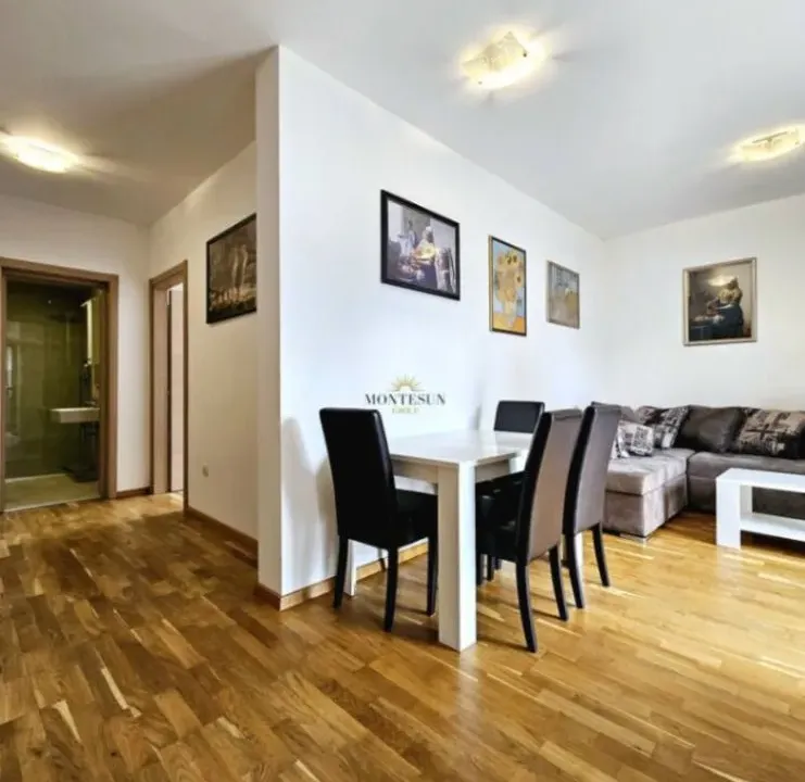 Izdavanje, jednosoban stan, 48m², Centar, Budva
