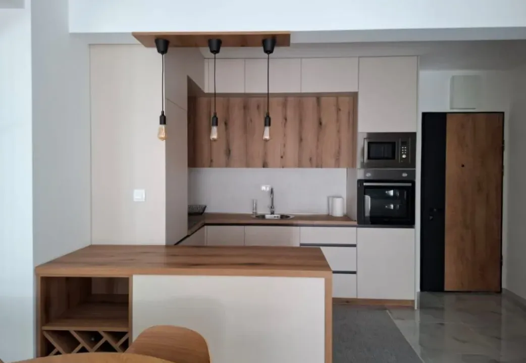 Izdavanje, jednosoban stan, 49m², Radanovići, Kotor