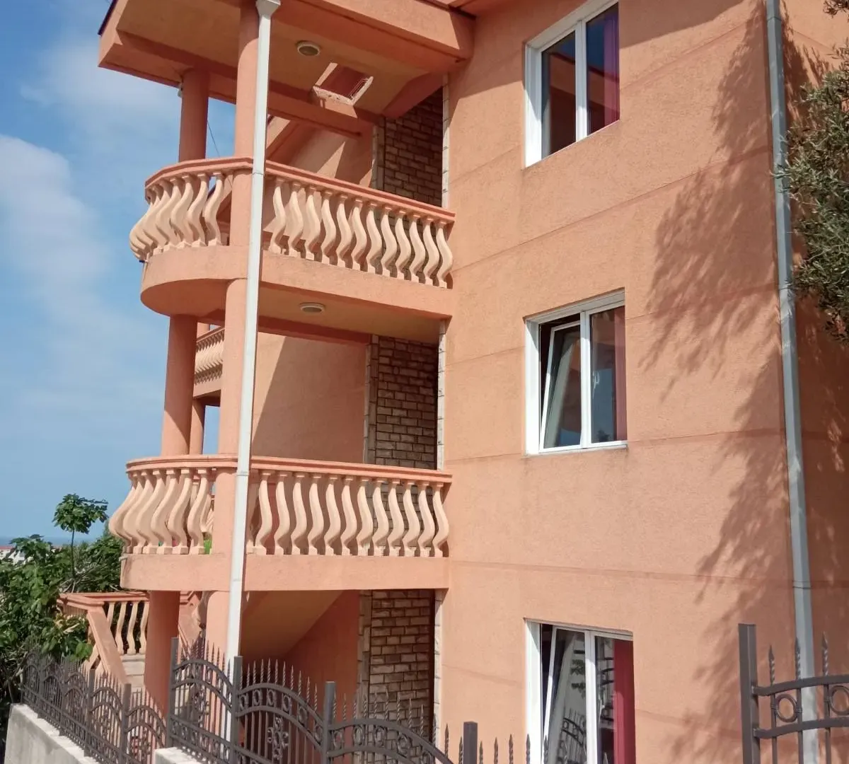 Sale, house, 375m², Bar, Crna Gora
