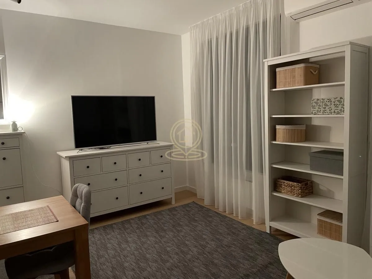 Rent, two bedroom apartment, 40m², Stari Grad, Beograd