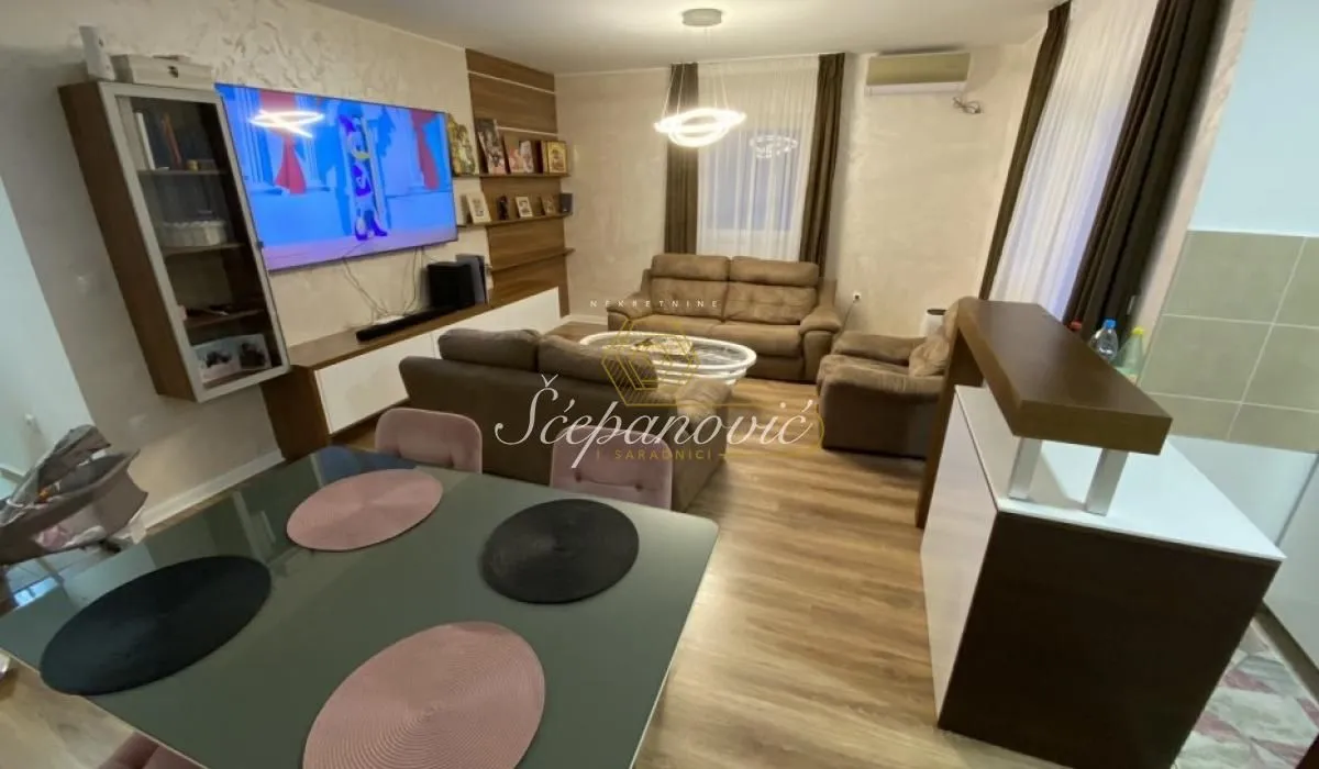 Prodaja, trosoban stan, 76m², Adice, Novi Sad Sve Podlokacije