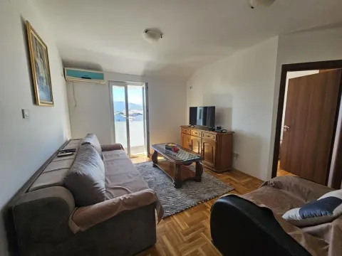 Izdavanje, jednosoban stan, 43m², City Kvart, Podgorica - image 2