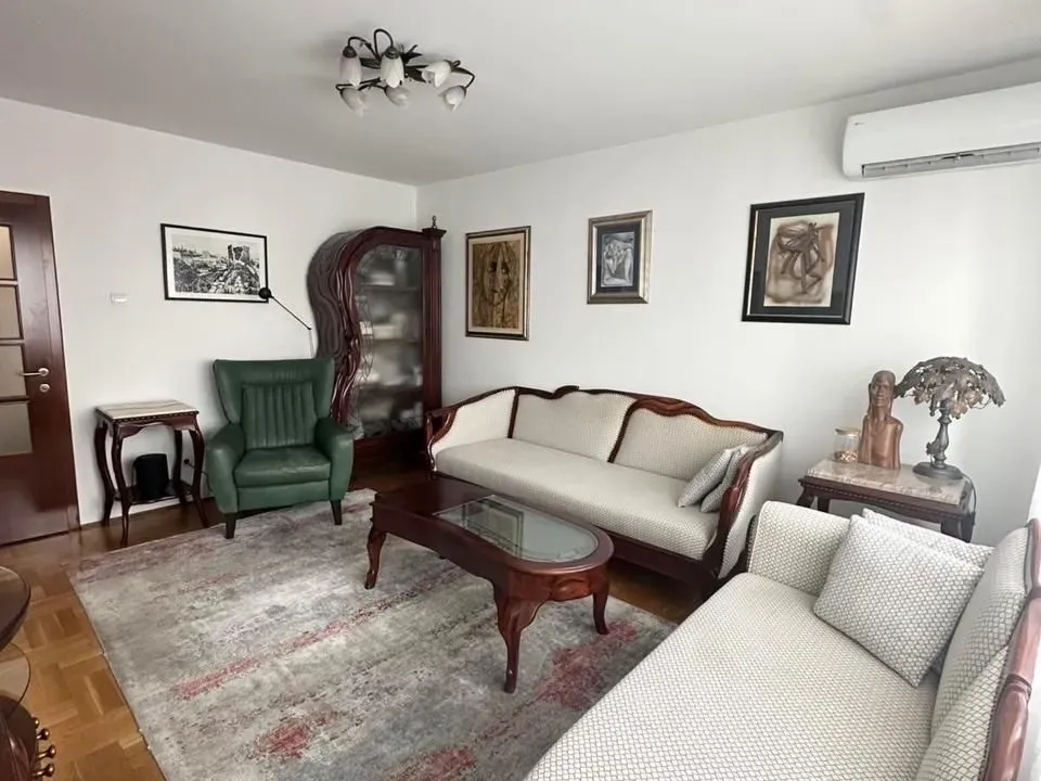 Prodaja, dvosoban stan, 86m², Gintaš, Podgorica