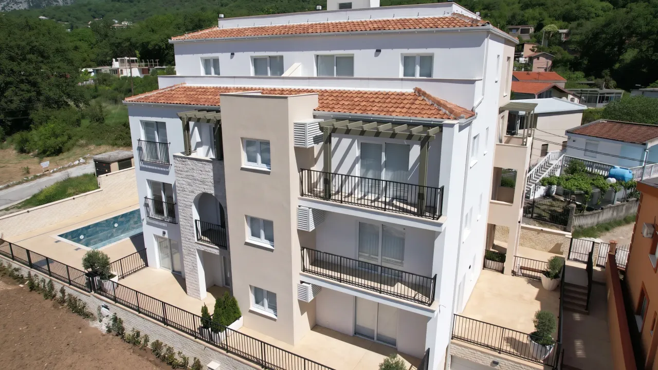 Sale, one bedroom apartment, 55m², Sutomore, Bar