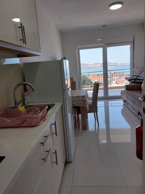 Rent, one bedroom apartment, 60m², Šušanj, Bar