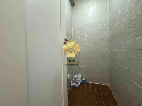 Izdavanje, trosoban stan, 90m², Obala Morače, Podgorica - image 3