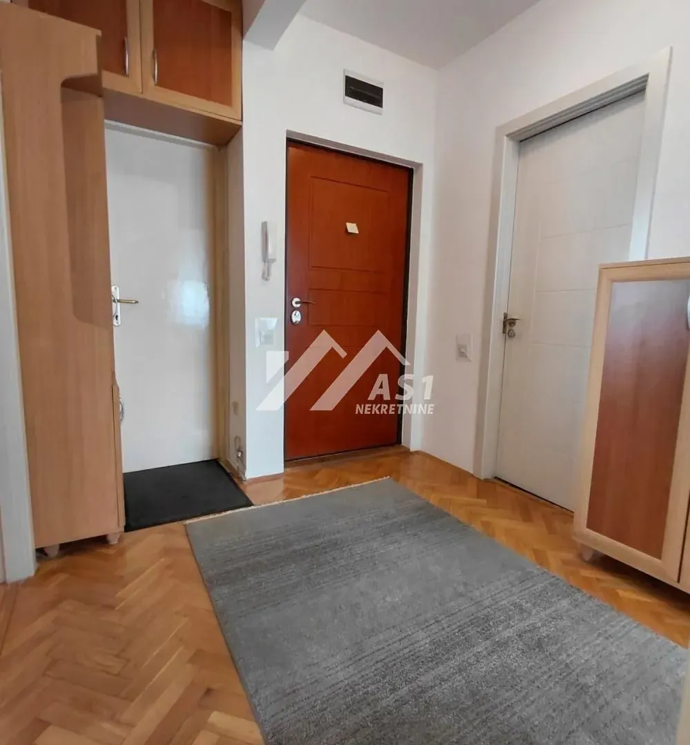 Izdavanje, dvosoban stan, 63m², Liman 4, Novi Sad Sve Podlokacije