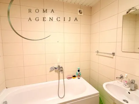 Rent, one bedroom apartment, 50m², City Kvart, Podgorica - image 10