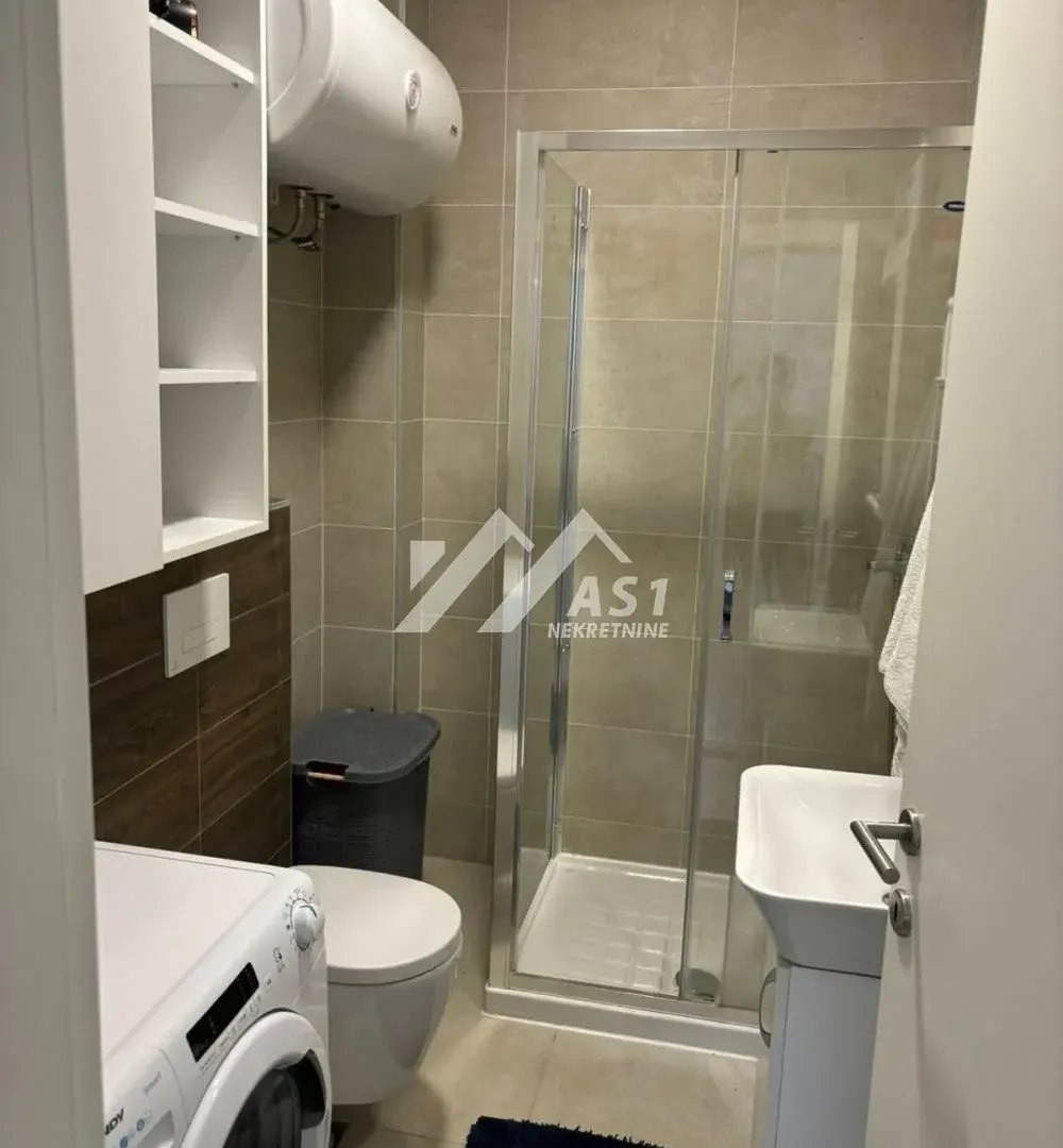 Izdavanje, jednosoban stan, 40m², Detelinara, Novi Sad Sve Podlokacije