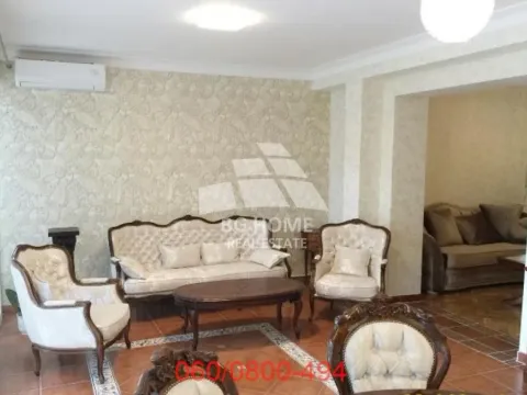 Kuća in Banovo Brdo