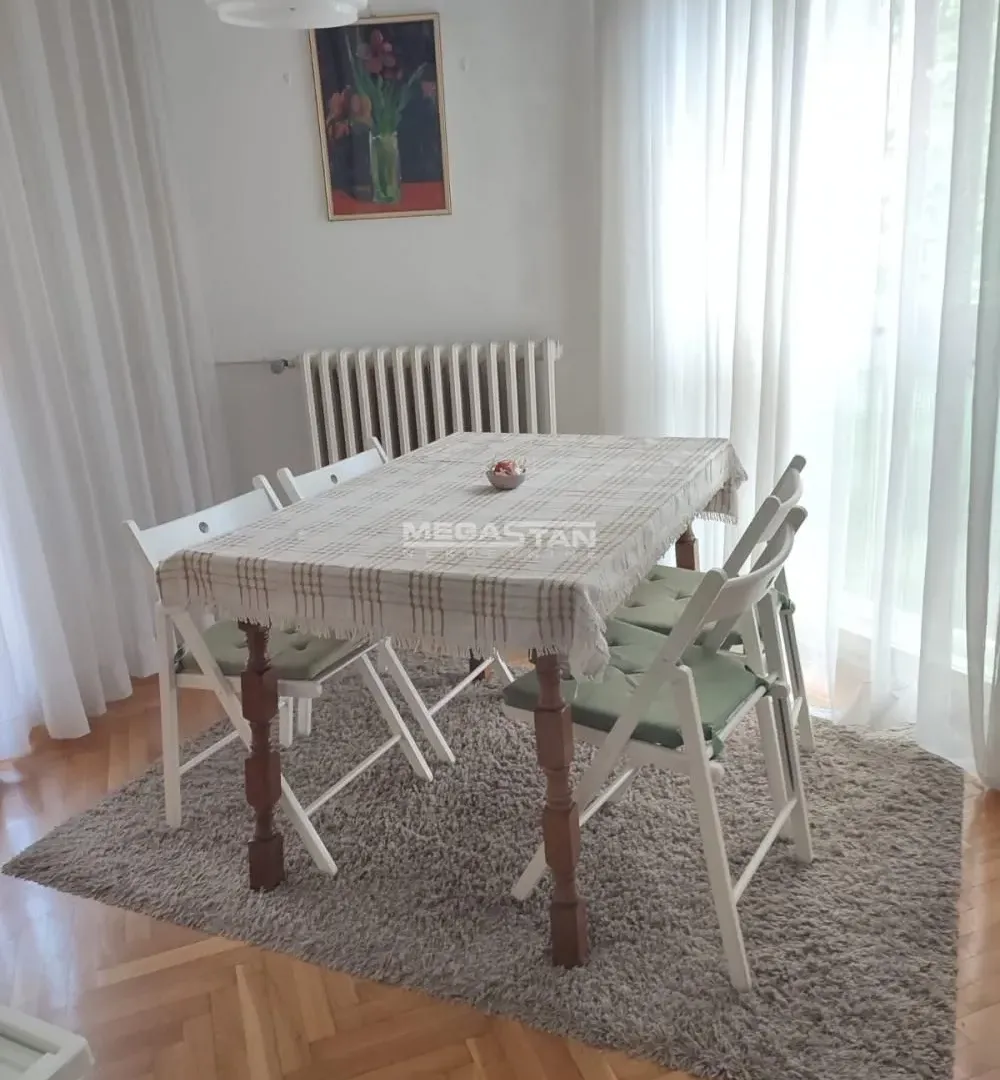 Rent, two bedroom apartment, 63m², Kalenić Pijaca, Vračar Sve Podlokacije