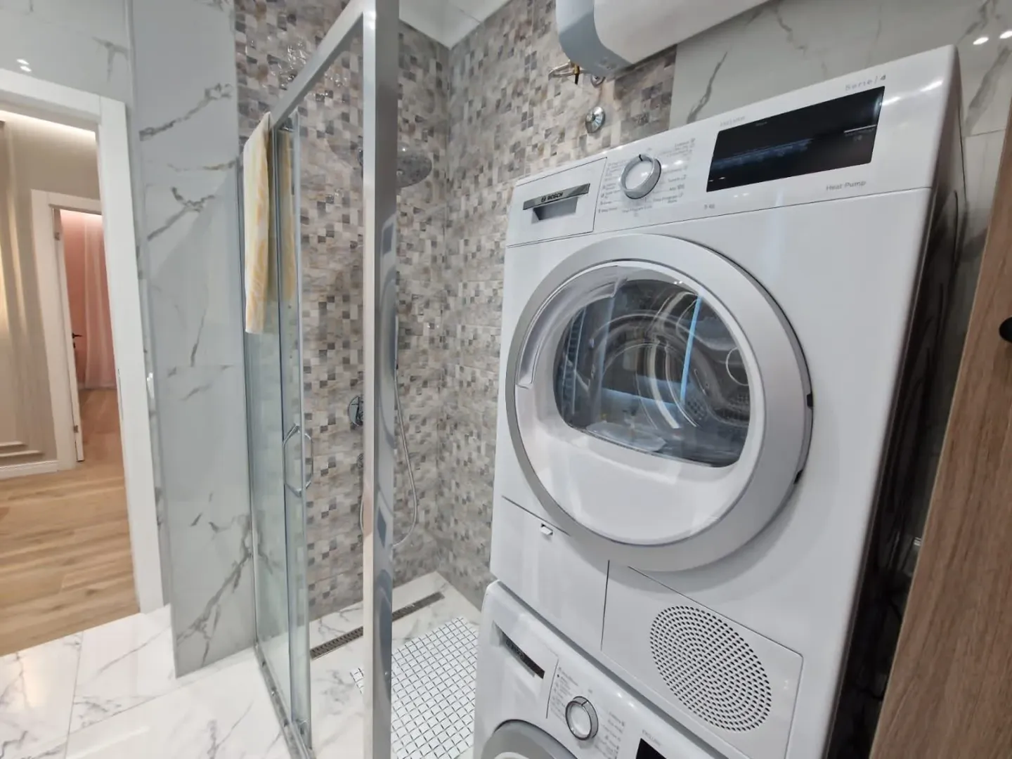 Rent, two bedroom apartment, 75m², Centar, Tivat