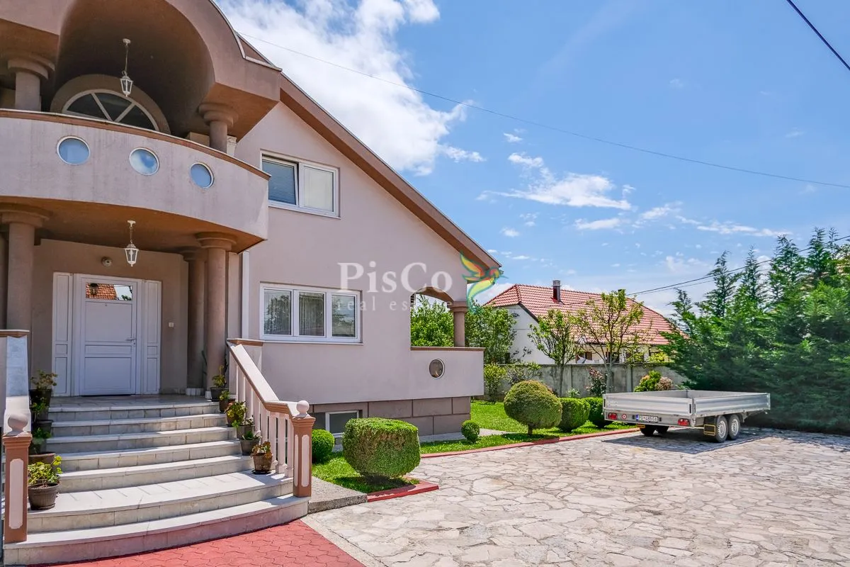 Prodaja, kuća, 450m², Nikšić, Crna Gora