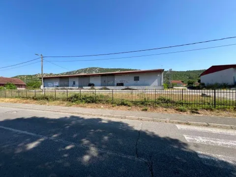 Prodaja, poslovni prostor, 1500m2, Spuž, Danilovgrad Prodaja, poslovni prostor, 1500m2, Spuž, Danilovgrad