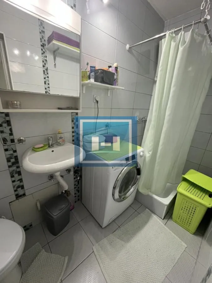 Prodaja, trosoban stan, 66m², Centar, Jagodina