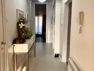 Rent, three bedroom apartment, 150m², Tivat, Crna Gora - image 8